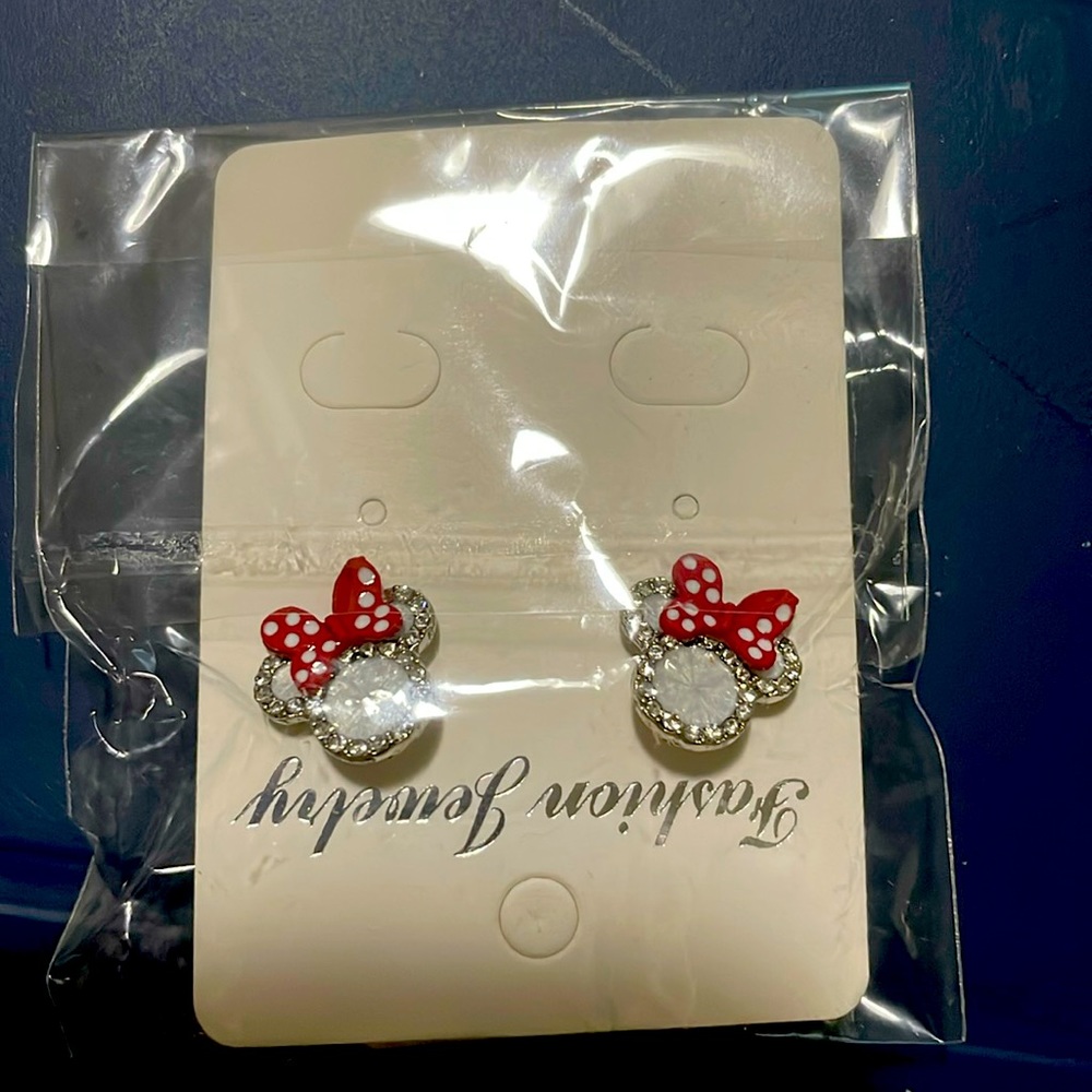 Minnie mouse earrings